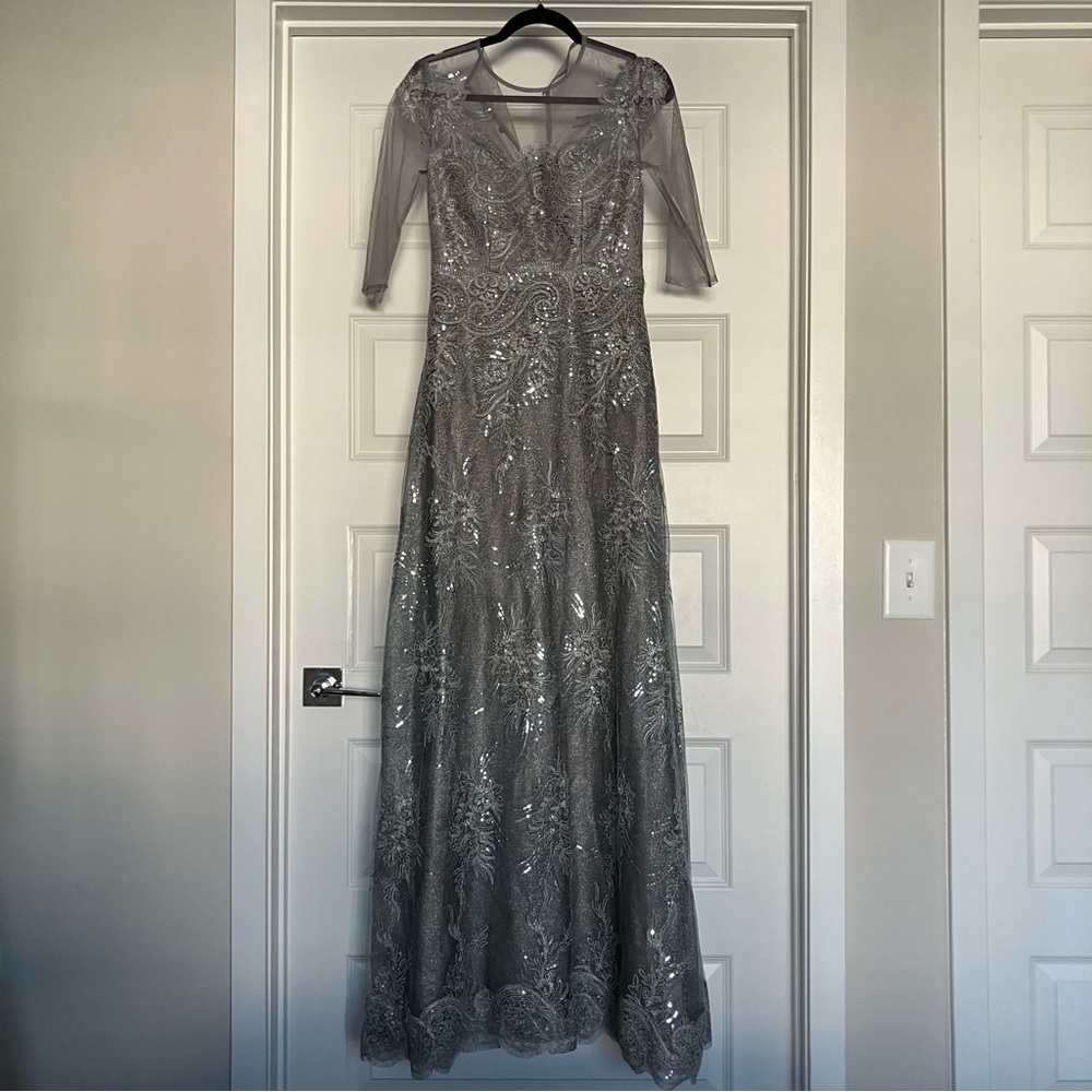 Rickie Freeman for Teri Jon Women’s Size 4 Long Silver Lace Dress 2026-3b10